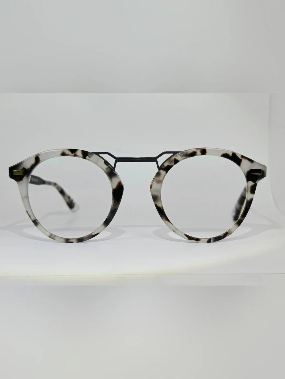 Trekker. Round Tortoiseshell Metal-Bridge Eyeglasses - Gray/Black
